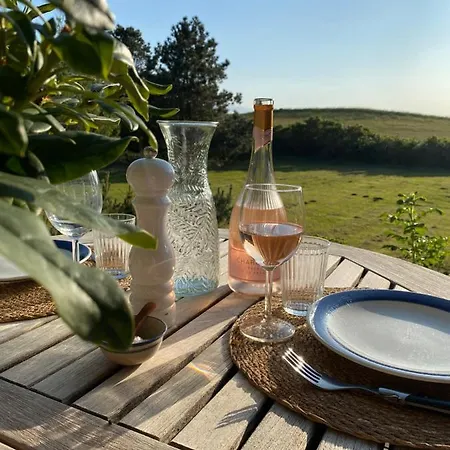 Hyggeligt Med Havudsigt Nyaraló *